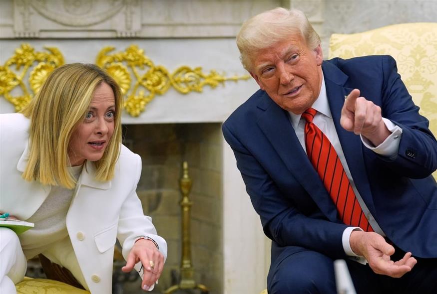 Τζόρτζια Μελόνι και Ντόναλντ Τραμπ (AP)