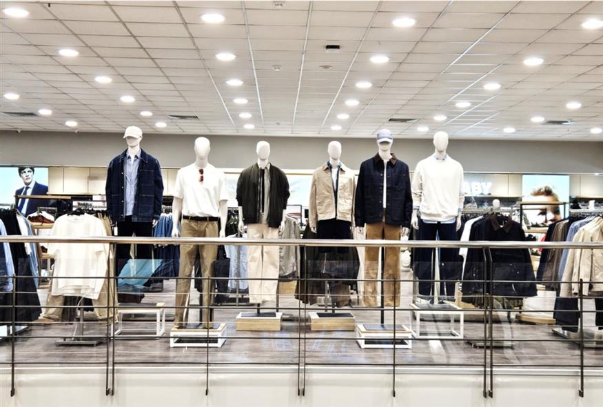 Η M&S παρουσιάζει το ανανεωμένο της κατάστημα στην Κέρκυρα