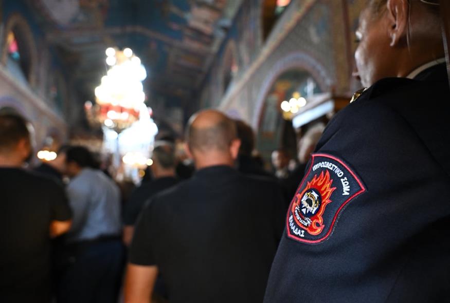Ρέθυμνο, εικόνα από την κηδεία του Εμμανουήλ Στρατιδάκη (INTIME NEWS)
