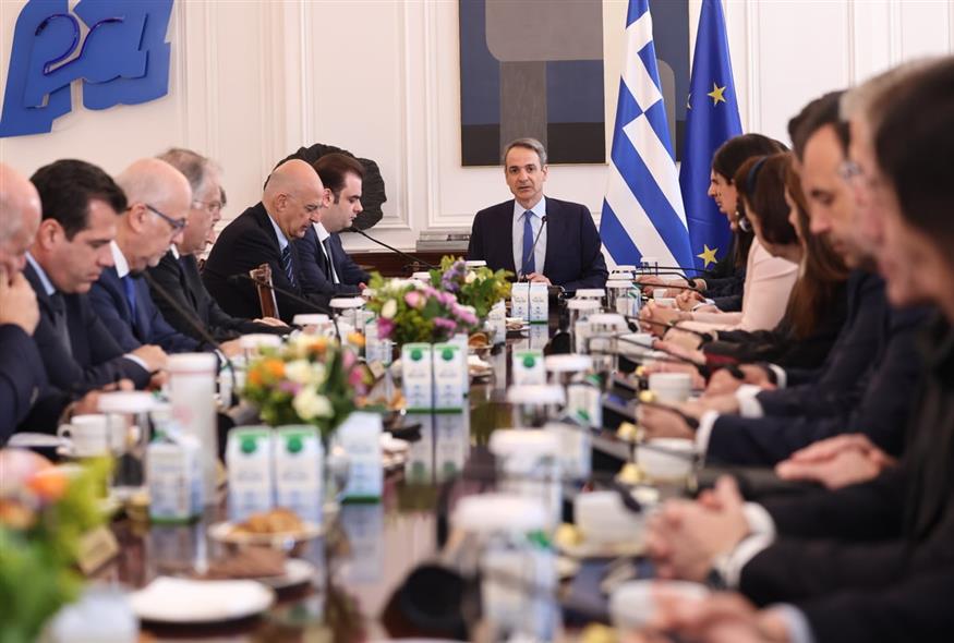 Υπουργικό συμβούλιο στο Μέγαρο Μαξίμου υπό τον Κυριάκο Μητσοτάκη (ΙΝΤΙΜΕ)