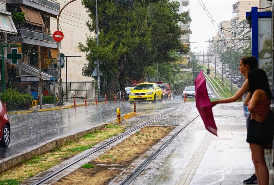 Κολυδάς: Έρχονται μπόρες και καταιγίδες (EUROKINISSI)