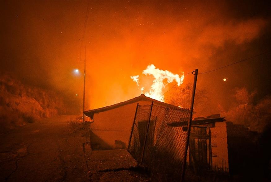 Φωτιά (ΓΙΑΝΝΗΣ ΣΠΥΡΟΥΝΗΣ/ILIALIVE.GR/EUROKINISSI)