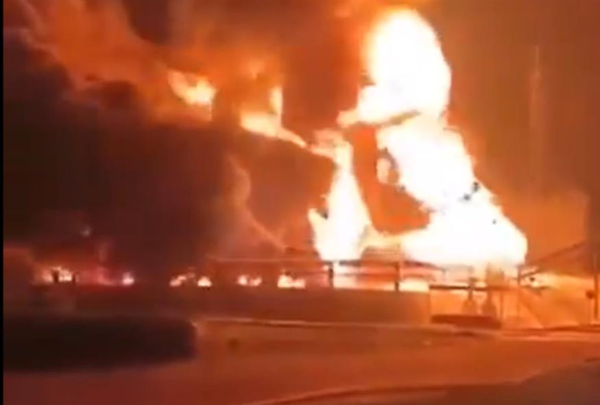 Ουκρανικό πλήγμα σε βάση στρατηγικών βομβαρδιστικών προκάλεσε τεράστια πυρκαγιά/x