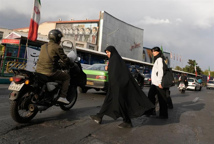 Εικόνα από την Τεχεράνη (AP Photo/Vahid Salemi)
