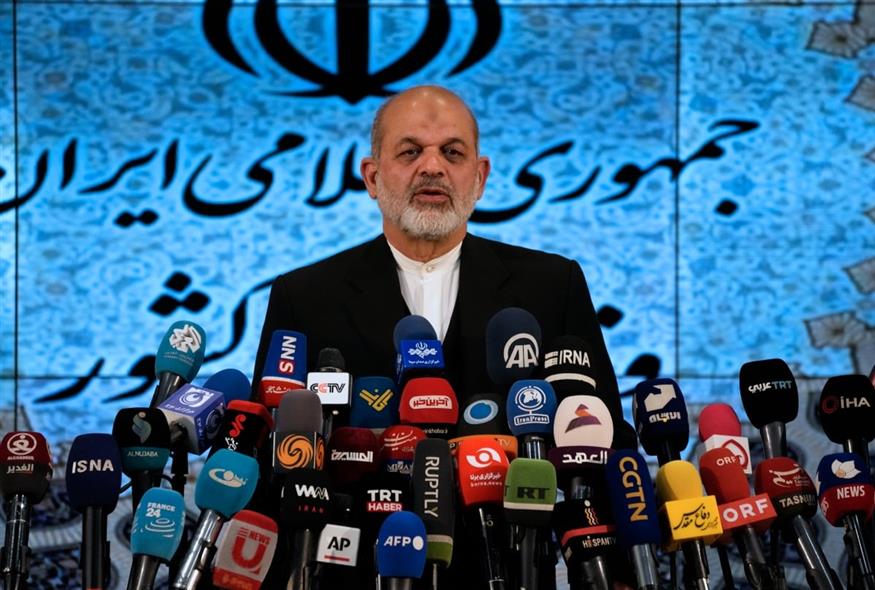 Ο υψηλόβαθμος Ιρανός αξιωματούχος Αχμάντ Βαχίντι (ΑP)