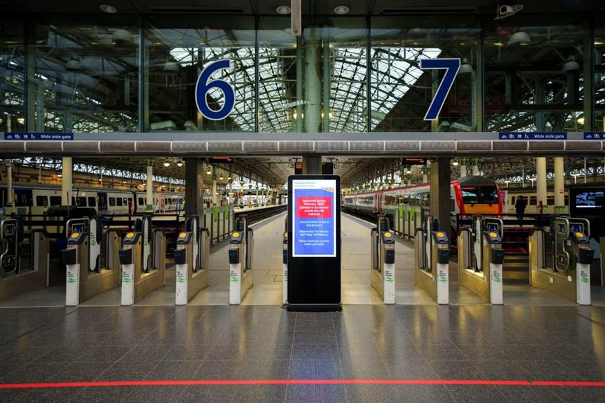 Σιδηροδρομικός σταθμός, Αγγλία (AP)