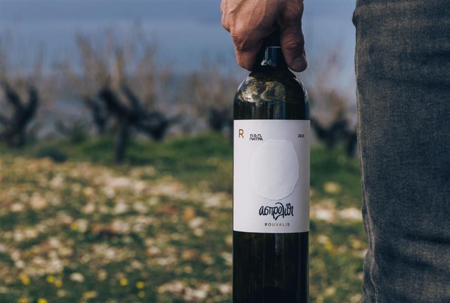 Δημιουργώντας το Ασπρολίθι, ο Ρούβαλης πέτυχε μια ουσιαστική τομή για το ελληνικό κρασί