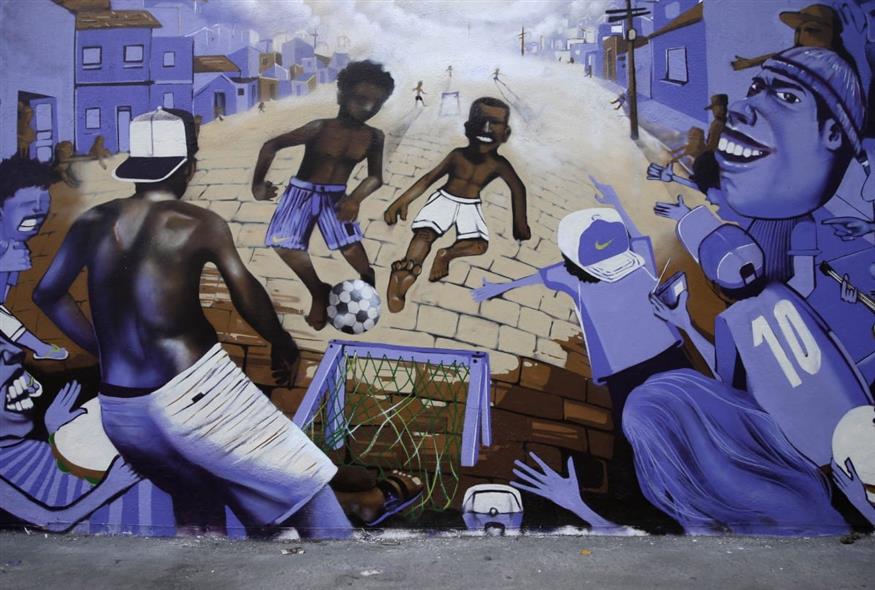 Mural για το Παγκόσμιο Κύπελλο (AP)