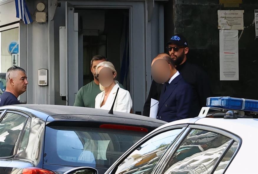 Μεταγωγή στον ανακριτή του ζεύγους των γιατρών (ΙΝΤΙΜΕ)