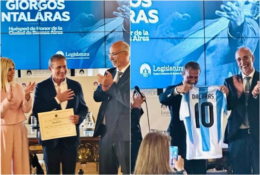 Γιώργος Νταλάρας (Copyright:Facebook)