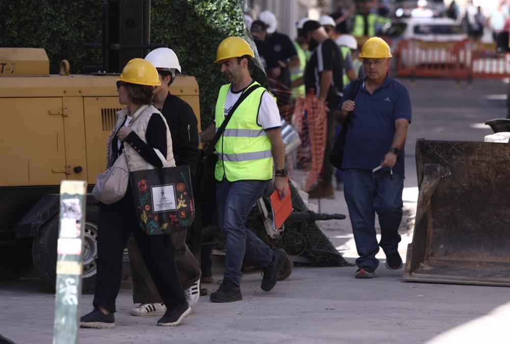 Από το διαμέρισμα των ηλικιωμένων η διαρροή φυσικού αερίου που προκάλεσε την έκρηξη στην Πλάκα - Τι βρήκε η ΔΑΕΕ