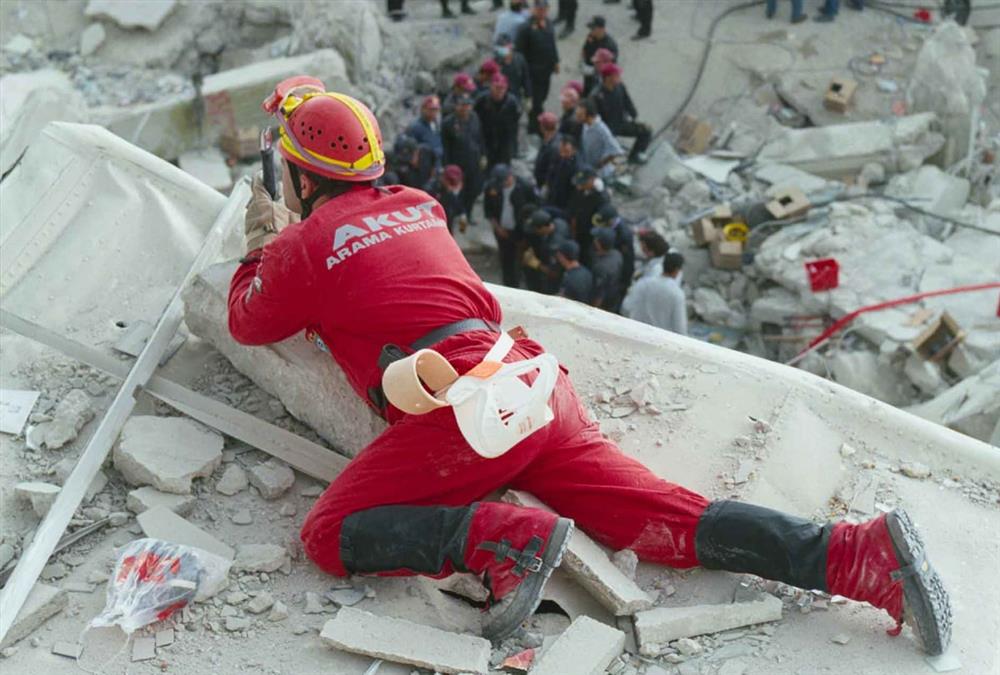 Σαν σήμερα ο σεισμός του 1999: Τα 15 δευτερόλεπτα που κλόνισαν την Αθήνα