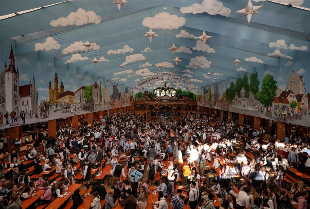 Το Oktoberfest άνοιξε στο Μόναχο! Δείτε τις καλύτερες φωτογραφίες