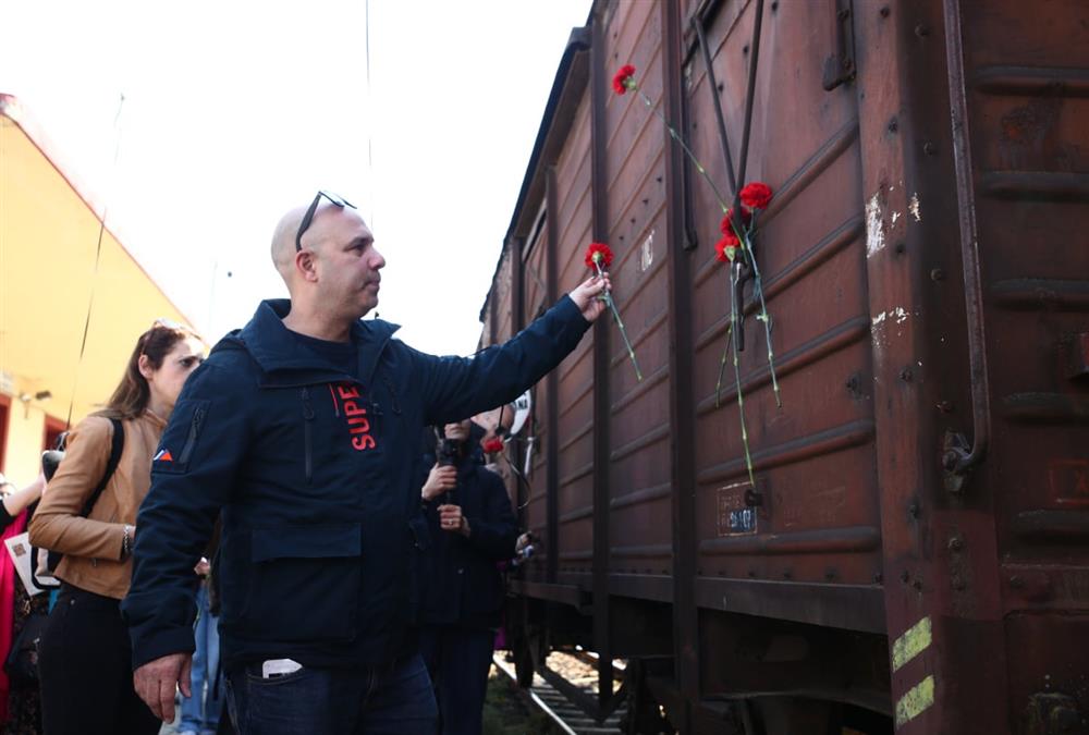 «Ποτέ ξανά»: Στους δρόμους οι Θεσσαλονικείς για την «Πορεία Μνήμης» στα θύματα του Ολοκαυτώματος