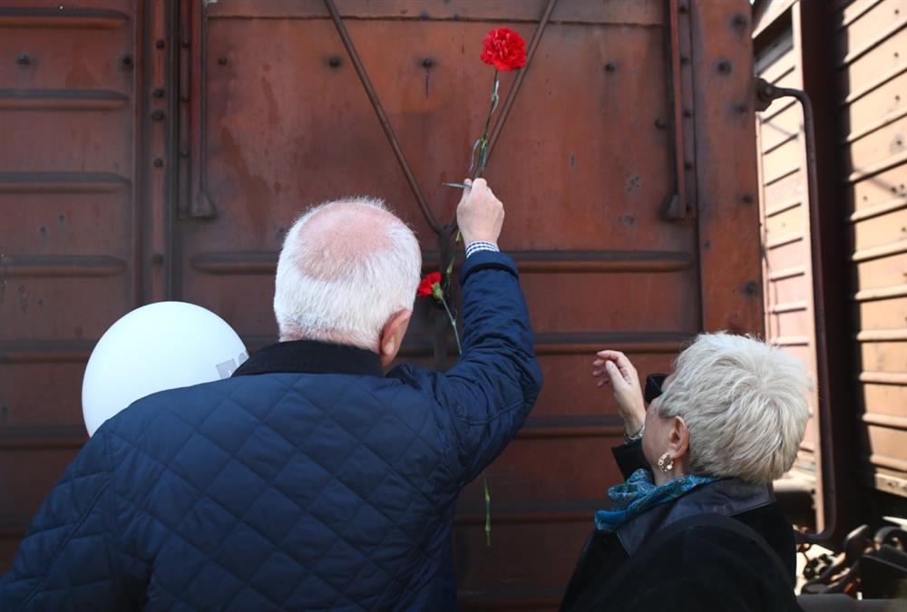 «Ποτέ ξανά»: Στους δρόμους οι Θεσσαλονικείς για την «Πορεία Μνήμης» στα θύματα του Ολοκαυτώματος