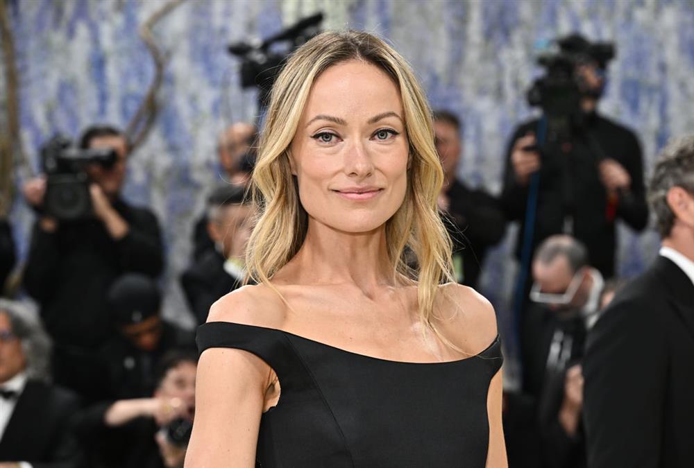 Met Gala 2026: Λάμψη, προκλήσεις και εντυπωσιακές επιστροφές στο κόκκινο χαλί