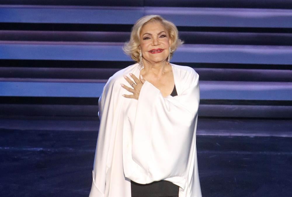 Πέθανε η εμβληματική τραγουδίστρια Μαρινέλλα - Η ζωή και το σπουδαίο έργο της