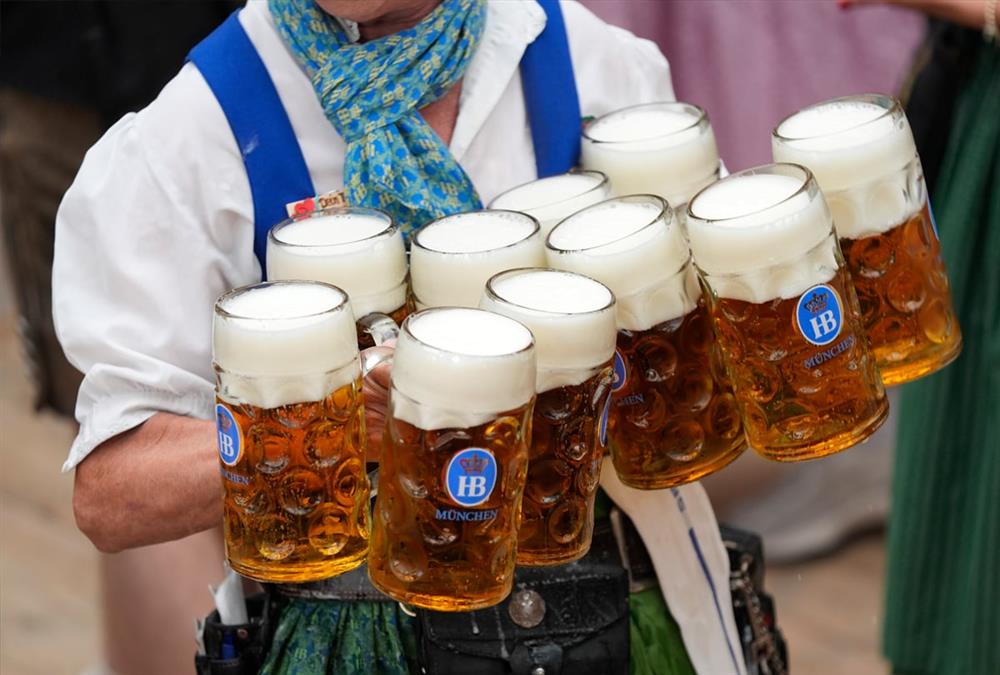 Το Oktoberfest άνοιξε στο Μόναχο! Δείτε τις καλύτερες φωτογραφίες