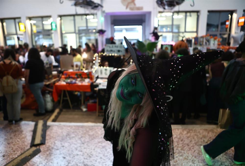 Halloween: Μάγισσες, ζόμπι και ο Φρέντι Κρούγκερ «τρόμαξαν» την Κυψέλη