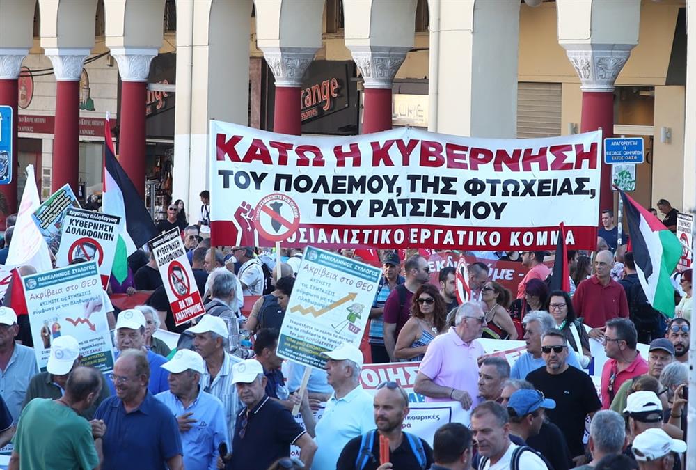 Μεγάλες πορείες στο κέντρο της Θεσσαλονίκης - Τουλάχιστον 13 προσαγωγές και 6 συλλήψεις (EUROKINISSI/INTIME)