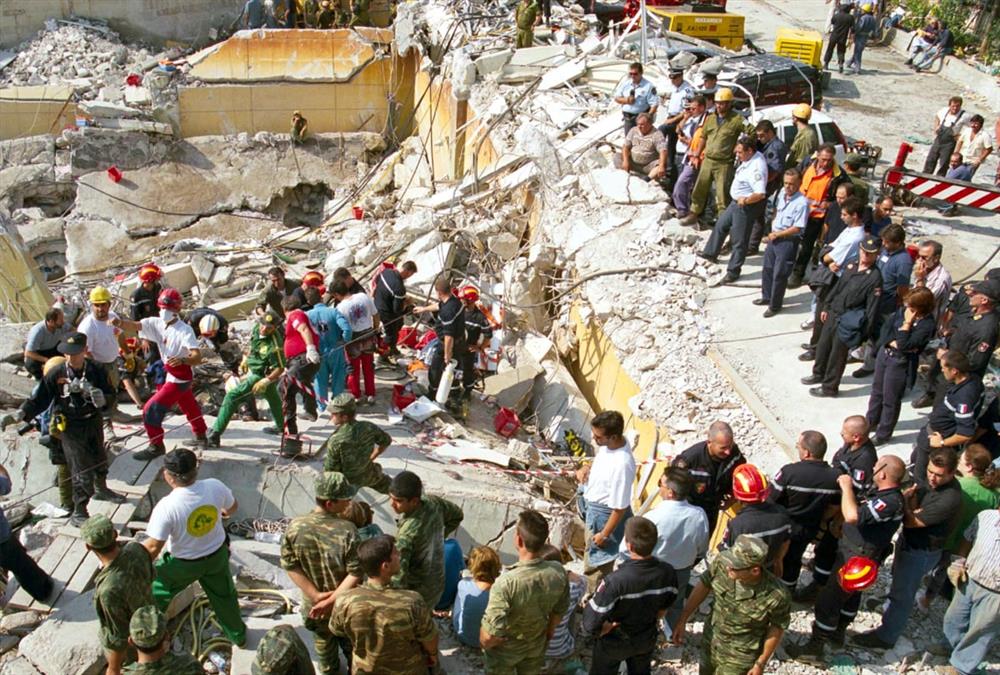 Σαν σήμερα ο σεισμός του 1999: Τα 15 δευτερόλεπτα που κλόνισαν την Αθήνα