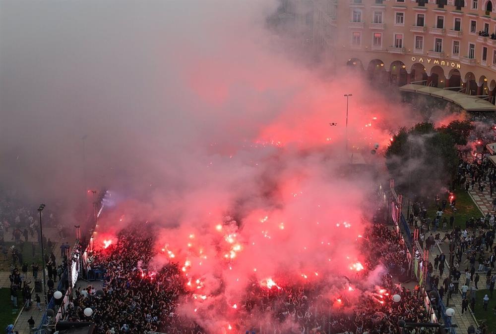 Η «λαοθάλασσα» στη μεγάλη γιορτή του ΠΑΟΚ για τα 100 χρόνια και το εντυπωσιακό drone show
