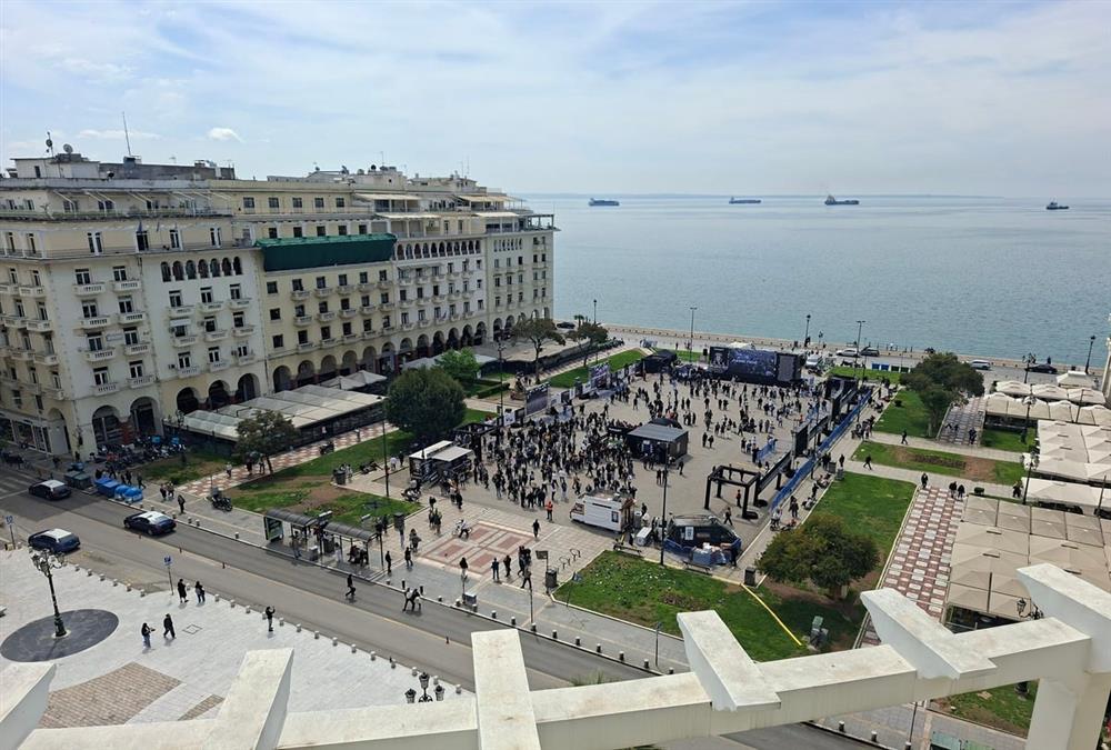 Ο ΠΑΟΚ γιορτάζει έναν αιώνα ζωής: Συγκίνηση, περηφάνια και πολλές εκπλήξεις στην ασπρόμαυρη πλατεία Αριστοτέλους