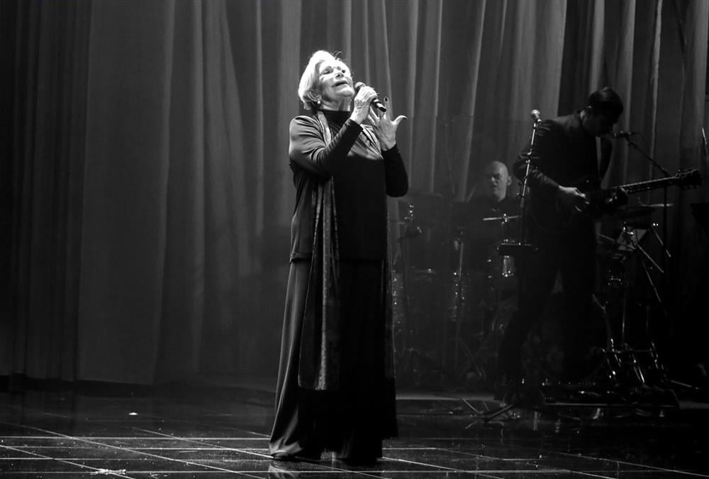 Πέθανε η εμβληματική τραγουδίστρια Μαρινέλλα - Η ζωή και το σπουδαίο έργο της