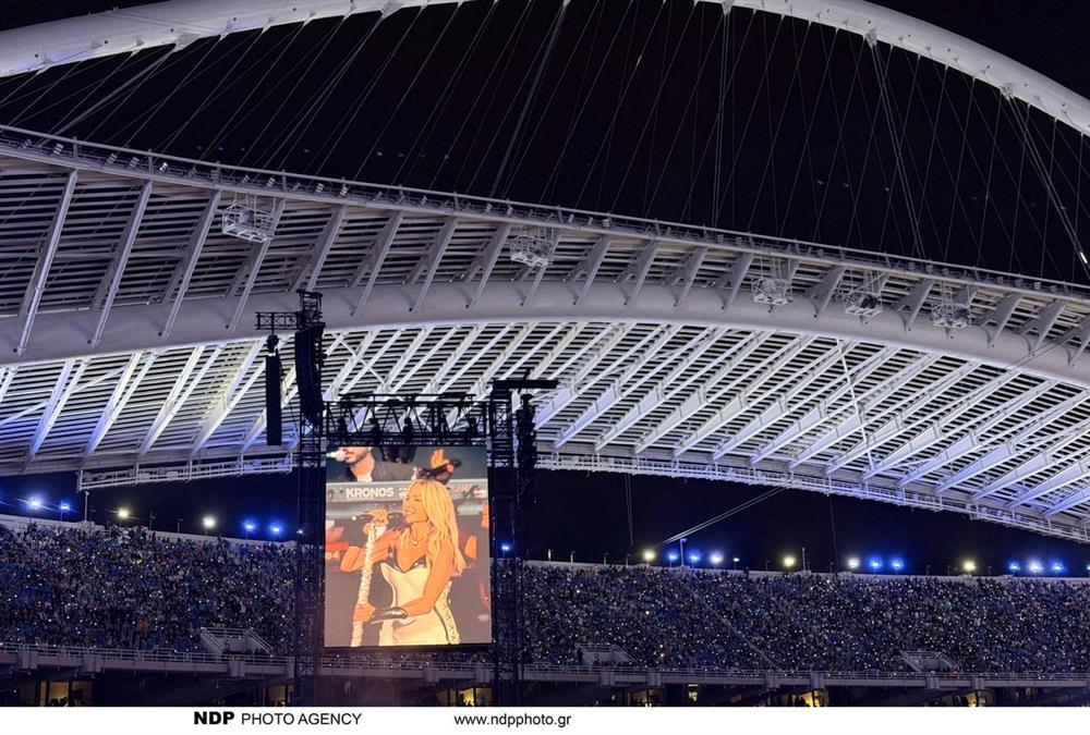 «Σεισμός» στο ΟΑΚΑ για την Άννα Βίσση: Η φαντασμαγορική είσοδος, οι πρώτες εικόνες