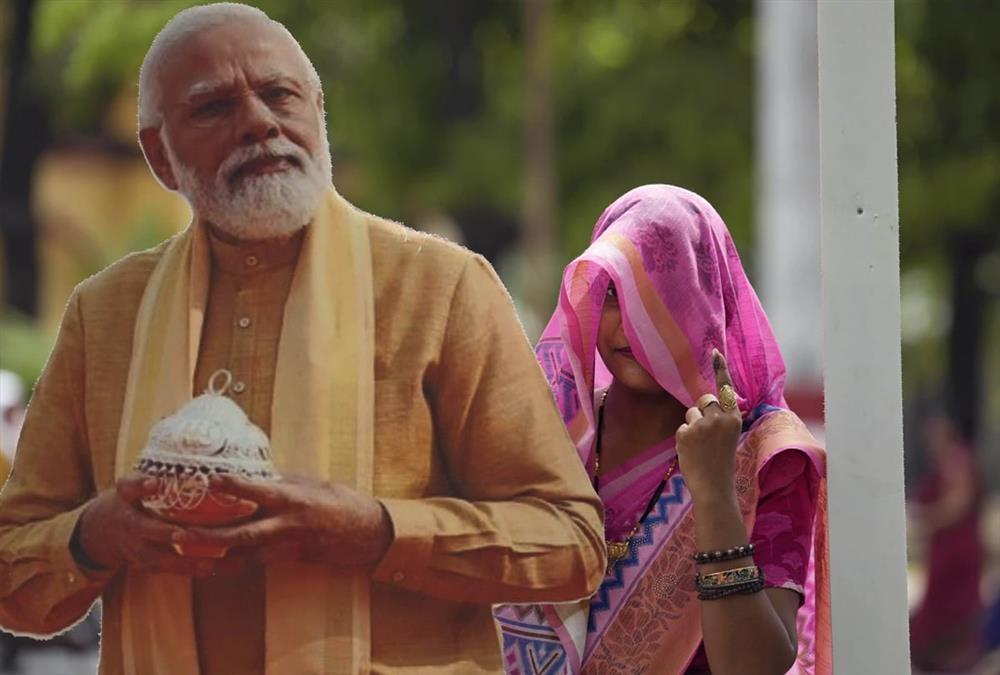 Ολοκληρώνονται οι μαραθώνιες εκλογές στην Ινδία: Στιγμιότυπα από όσα έγιναν πριν και μετά τις κάλπες