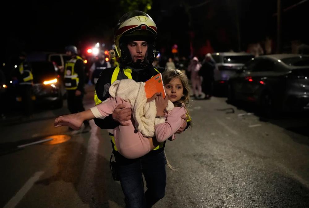 Οι επιθέσεις ΗΠΑ - Ισραήλ και η αντίδραση του Ιράν