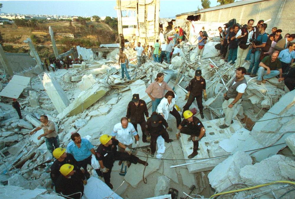 Σαν σήμερα ο σεισμός του 1999: Τα 15 δευτερόλεπτα που κλόνισαν την Αθήνα
