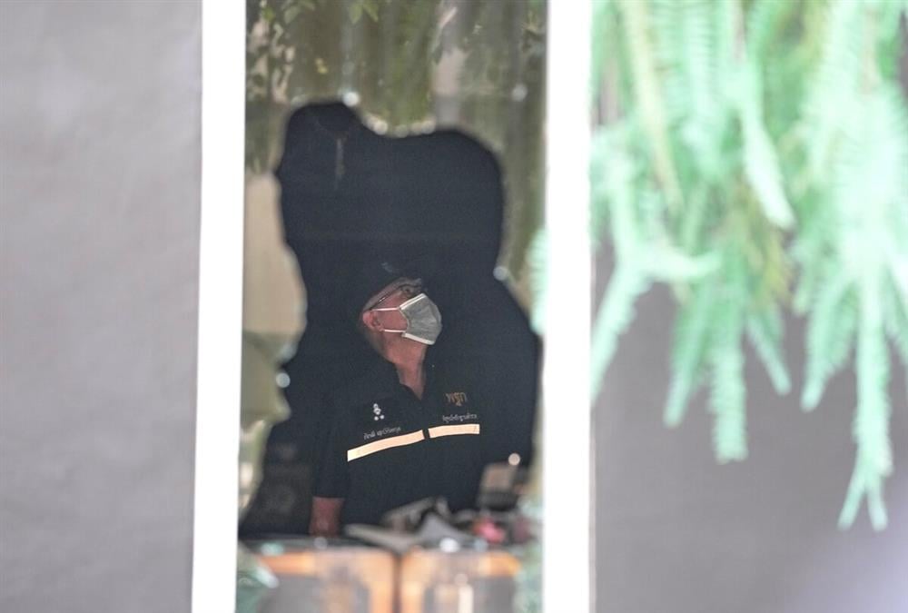 Κόλαση φωτιάς με 27 νεκρούς σε παμπ στην Μπανγκόκ (AP)