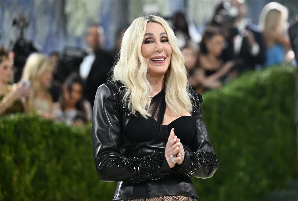Met Gala 2026: Λάμψη, προκλήσεις και εντυπωσιακές επιστροφές στο κόκκινο χαλί