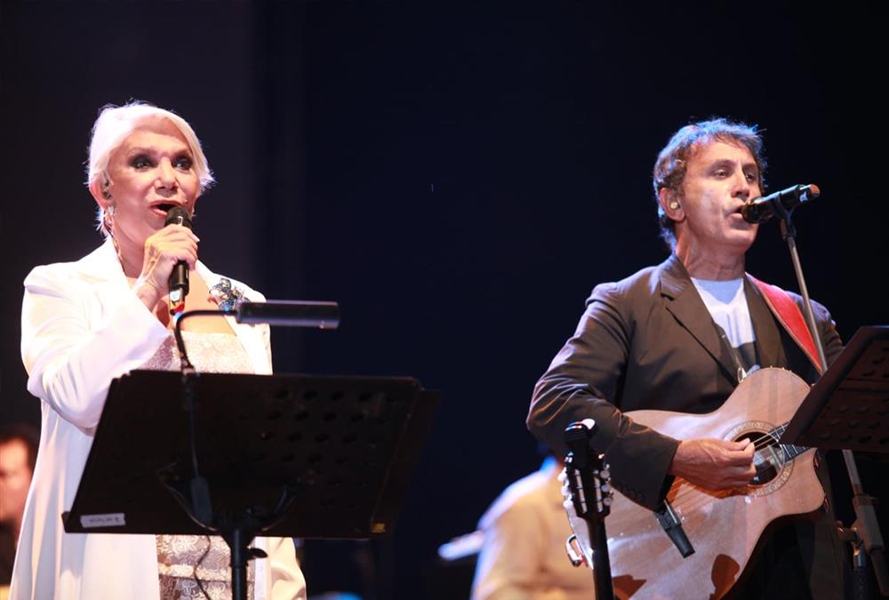 Πέθανε η εμβληματική τραγουδίστρια Μαρινέλλα - Η ζωή και το σπουδαίο έργο της