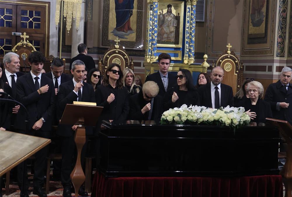 Το τελευταίο αντίο στην τεράστια Μαρινέλλα