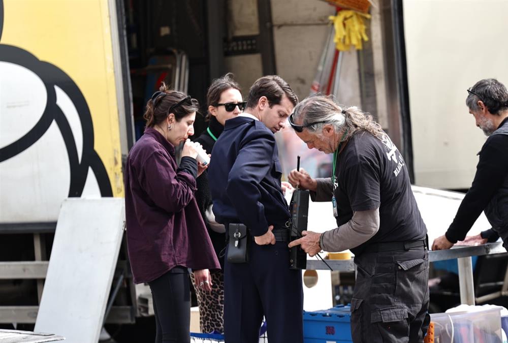 Η αποθέωση για τον Μπραντ Πιτ στην πλατεία Κοτζιά και το «hello guys» του διάσημου ηθοποιού