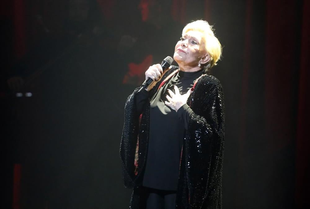 Πέθανε η εμβληματική τραγουδίστρια Μαρινέλλα - Η ζωή και το σπουδαίο έργο της