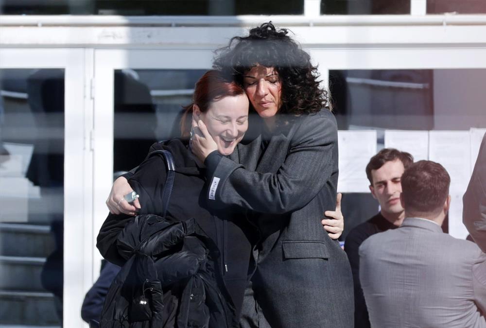 Δίκη για τα Τέμπη, 3η ημέρα: Ηχηρά μηνύματα για δικαιοσύνη και δικαίωση των οικογενειών των θυμάτων - Παρόντες και επιζήσαντες