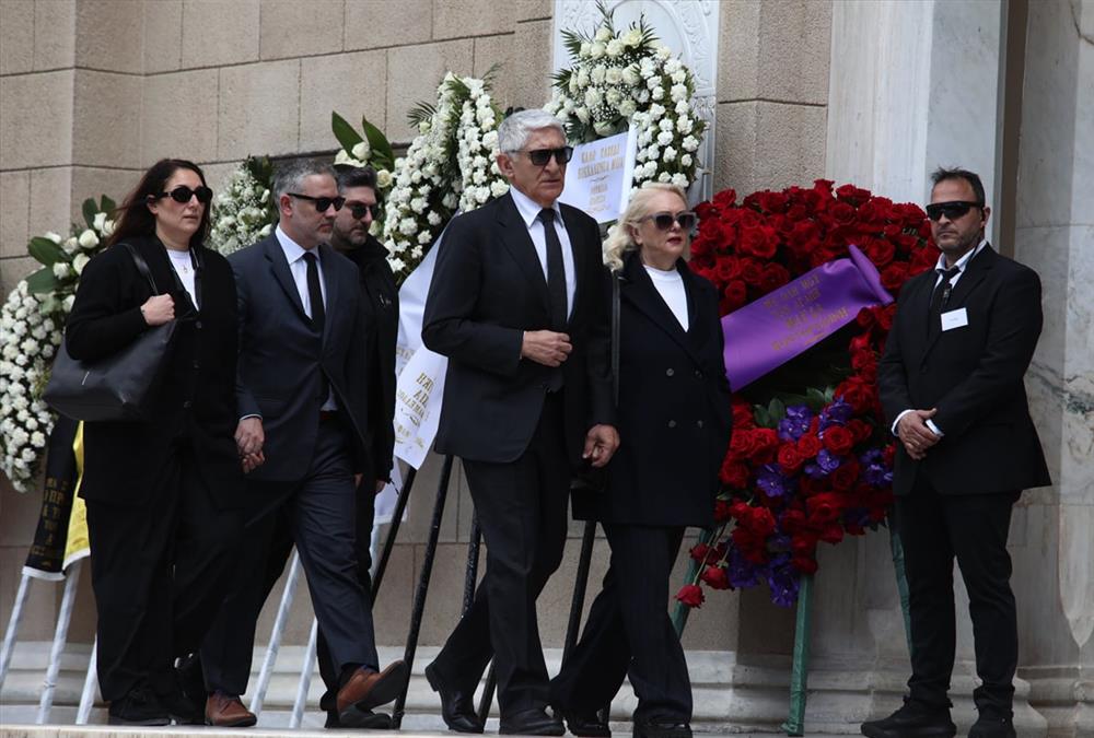 Το τελευταίο αντίο στην τεράστια Μαρινέλλα