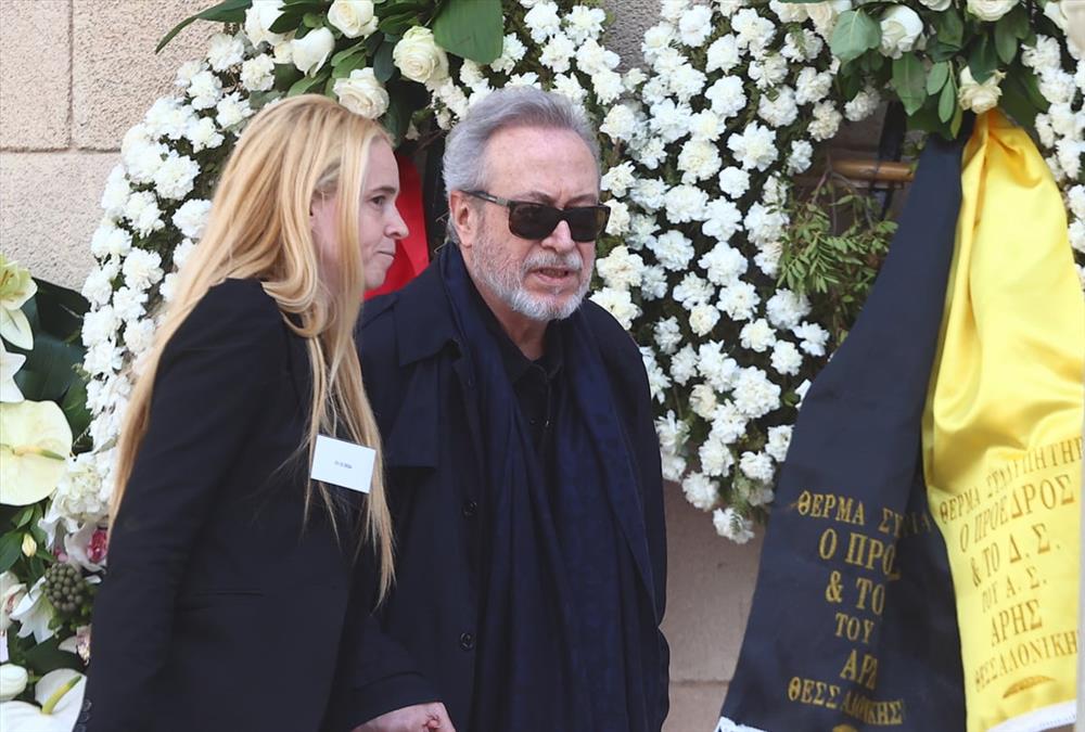 Το τελευταίο αντίο στην τεράστια Μαρινέλλα