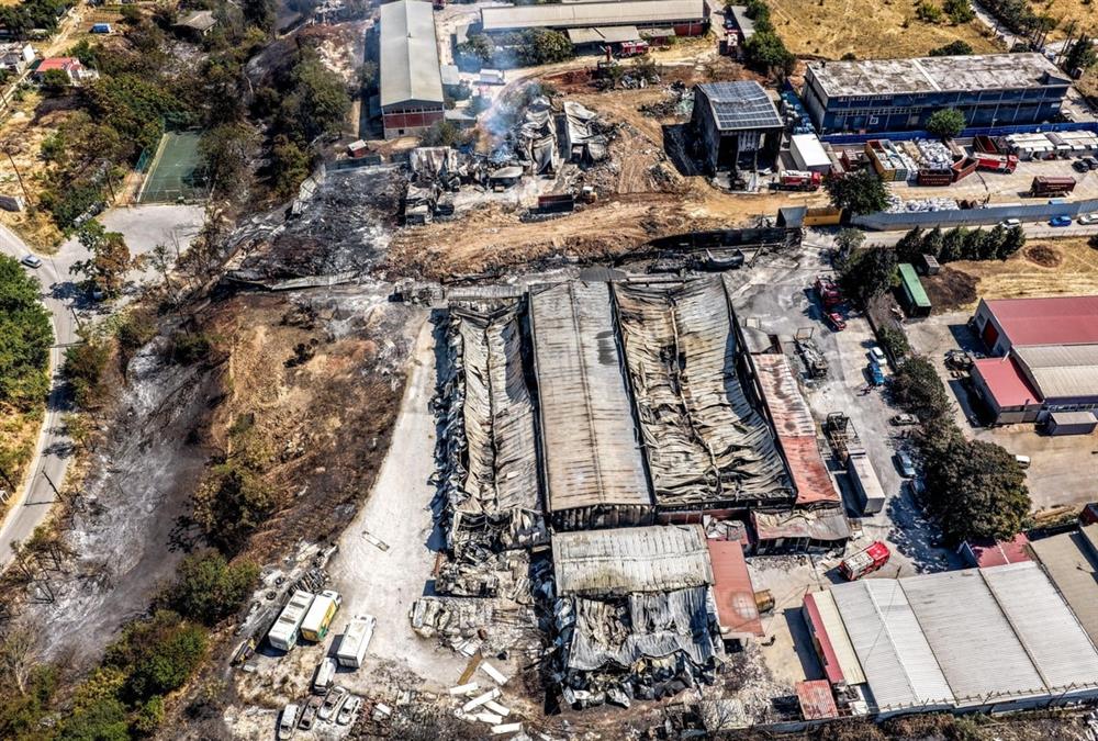 Αποκαρδιωτικές εικόνες στο Ωραιόκαστρο: Η καταστροφή από ψηλά