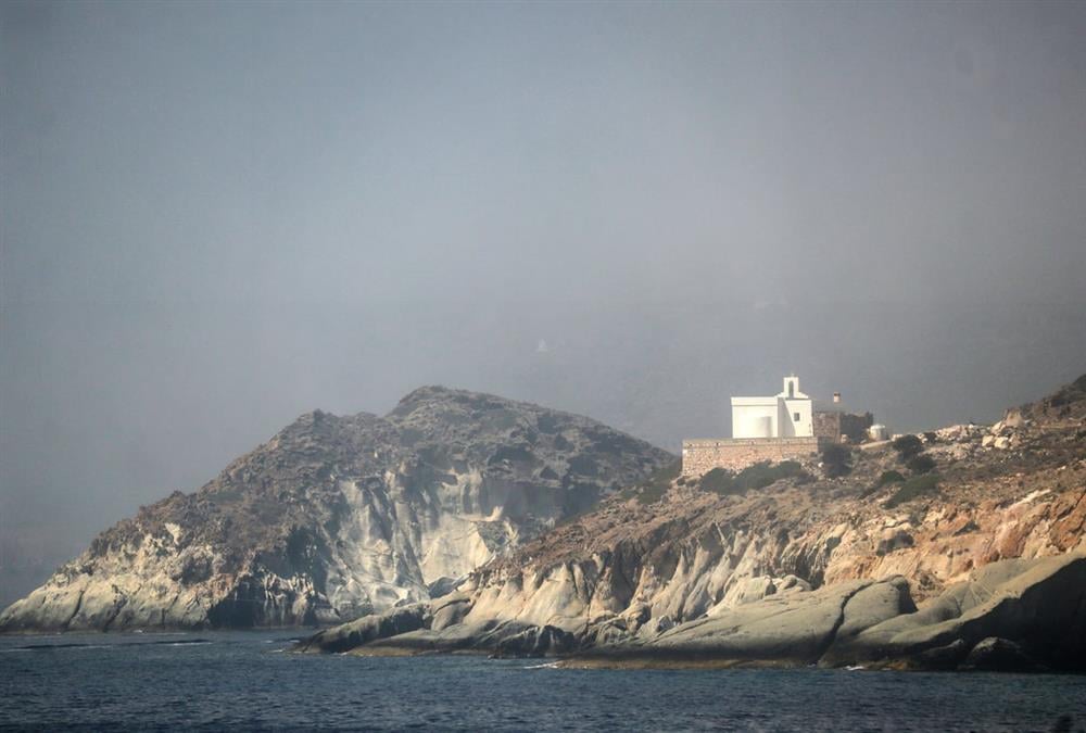 «Τοπίο στην ομίχλη» οι Κυκλάδες - Το απόκοσμο και σπάνιο φαινόμενο sea smoke