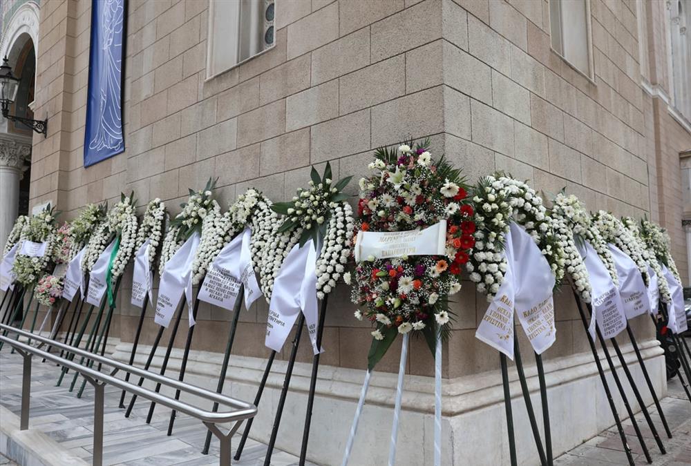 Το τελευταίο αντίο στην τεράστια Μαρινέλλα