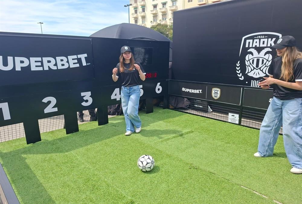 Ο ΠΑΟΚ γιορτάζει έναν αιώνα ζωής: Συγκίνηση, περηφάνια και πολλές εκπλήξεις στην ασπρόμαυρη πλατεία Αριστοτέλους