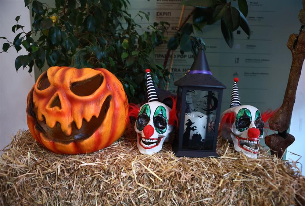 Halloween: Μάγισσες, ζόμπι και ο Φρέντι Κρούγκερ «τρόμαξαν» την Κυψέλη