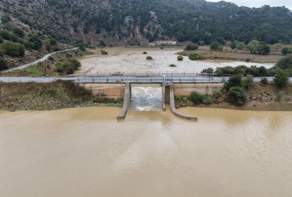 Εικόνες βιβλικής καταστροφής στην Κρήτη: Λάσπες παντού και απόγνωση