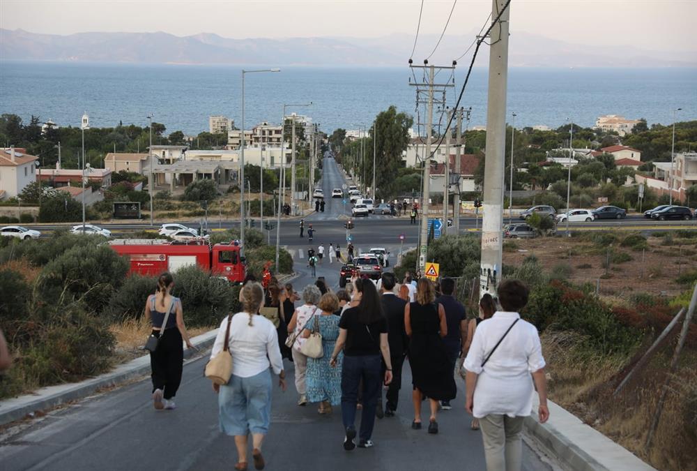 8 χρόνια από το Μάτι, εικόνες από τις εκδηλώσεις μνήμης (INTIME, EUROKINISSI)