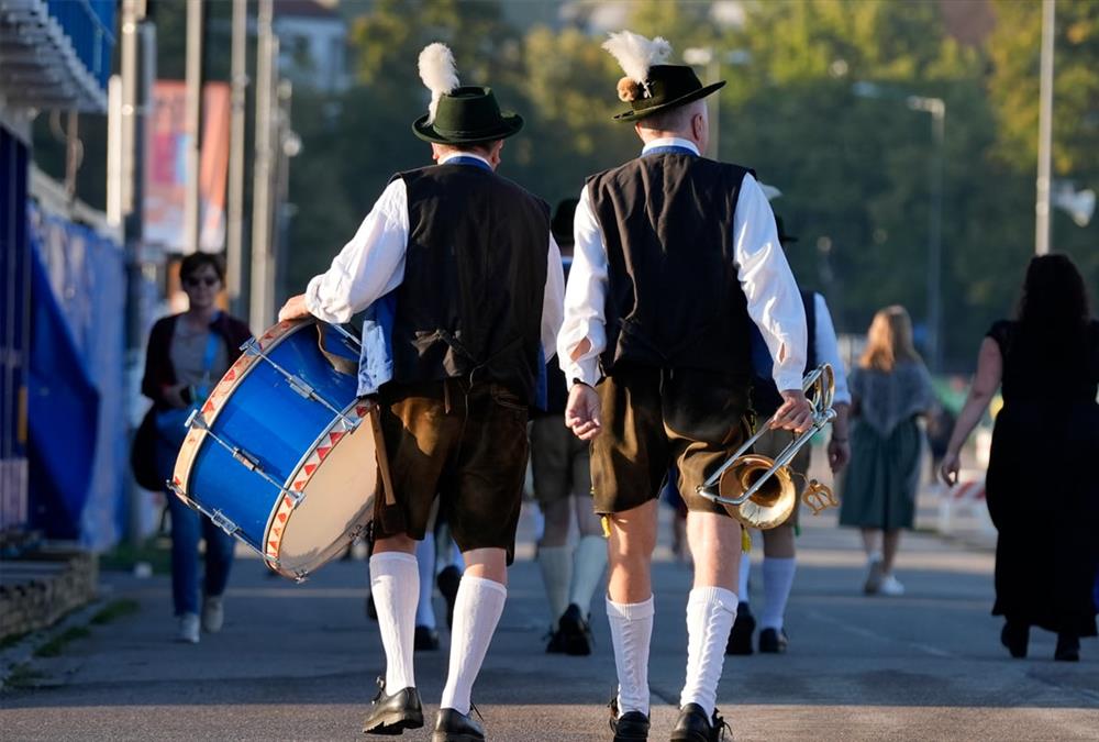 Το Oktoberfest άνοιξε στο Μόναχο! Δείτε τις καλύτερες φωτογραφίες