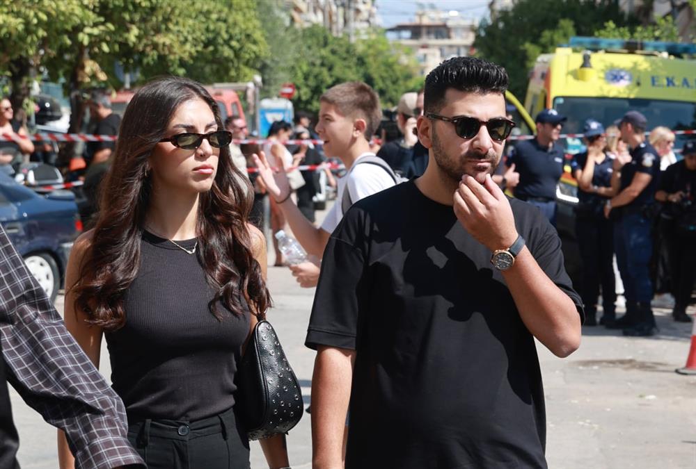 Βαθιά θλίψη στο τελευταίο αντίο στον Γιώργο Μαζωνάκη